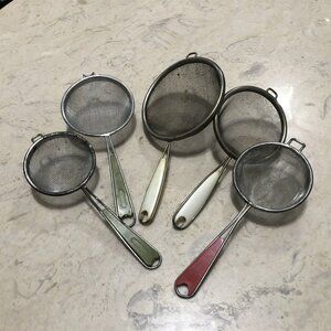 VINTAGE SET OF 5 WIRE MESH STRAINERS
